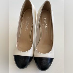 Chanel Two Tone size 37